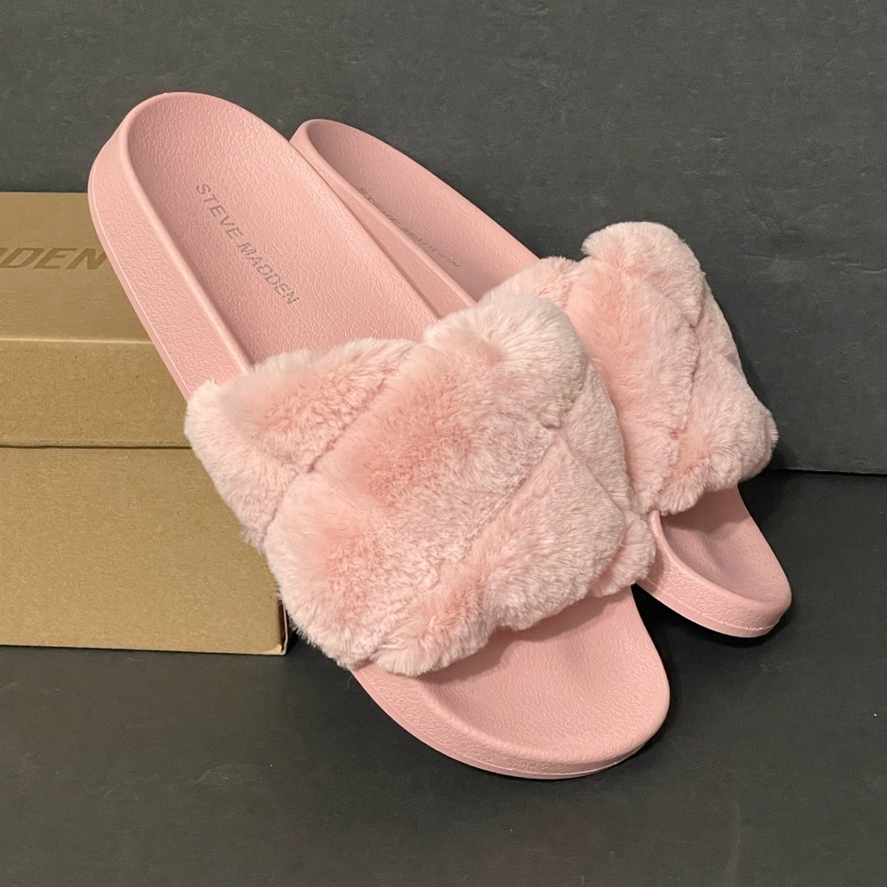 NWT Steve Madden Snooze-Q Quilted Plush Pool Slide Slippers size 7 #0100